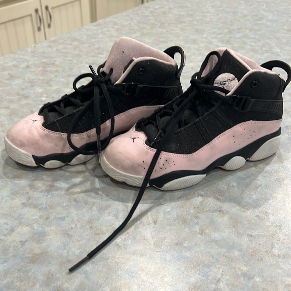 Jordan 6 rings pink and black. Used in one of my movies for wardrobe